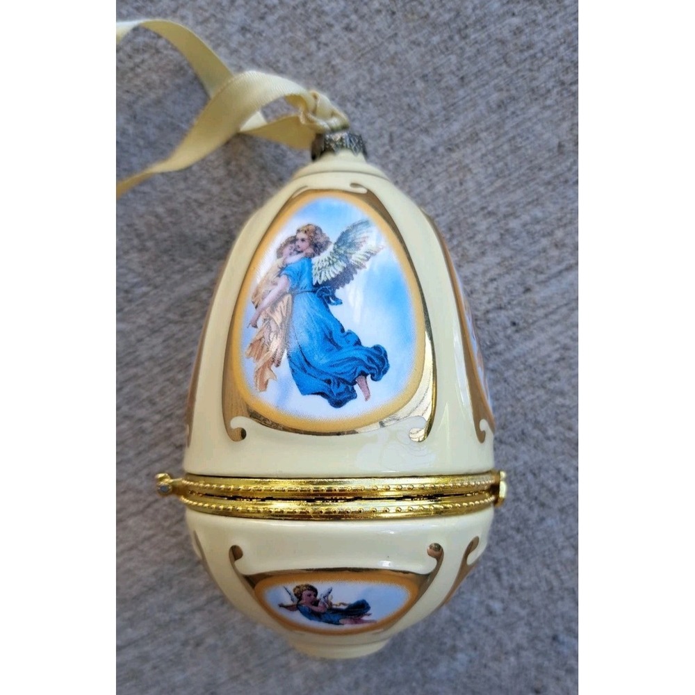 Mr. Christmas Hinged Musical Egg Trinket Box Ornament Valerie Parr Hill Church
